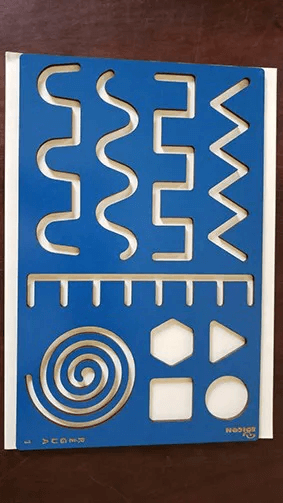 KIT PSICOMOTRICIDADE - PAINÉIS PSICOMOTORES, PAPEL E LÁPIS TRIANGULAR